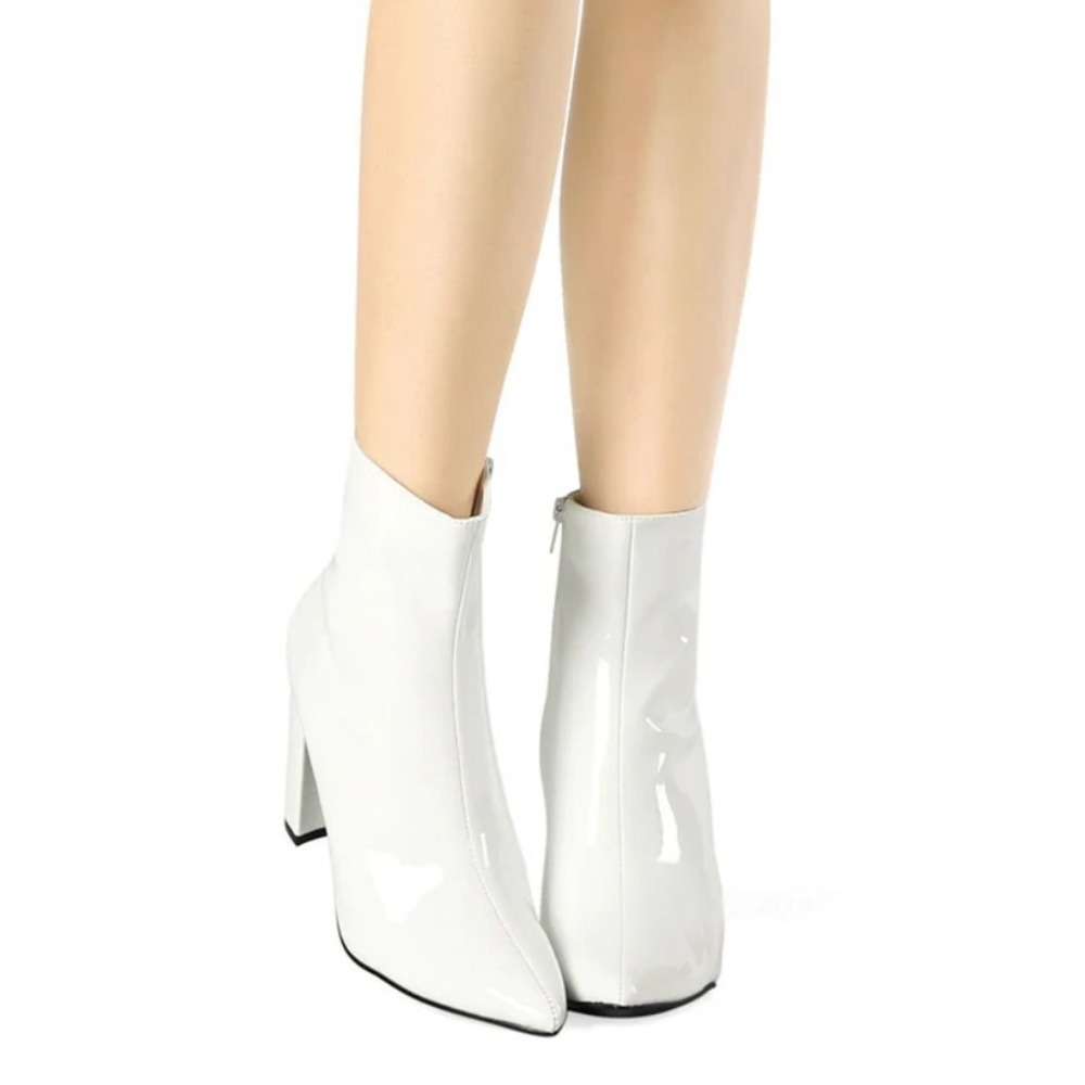 NEW Allegra K Ankle Boots Womens 7 White Patent Leather Pointed Toe Chunky Heel